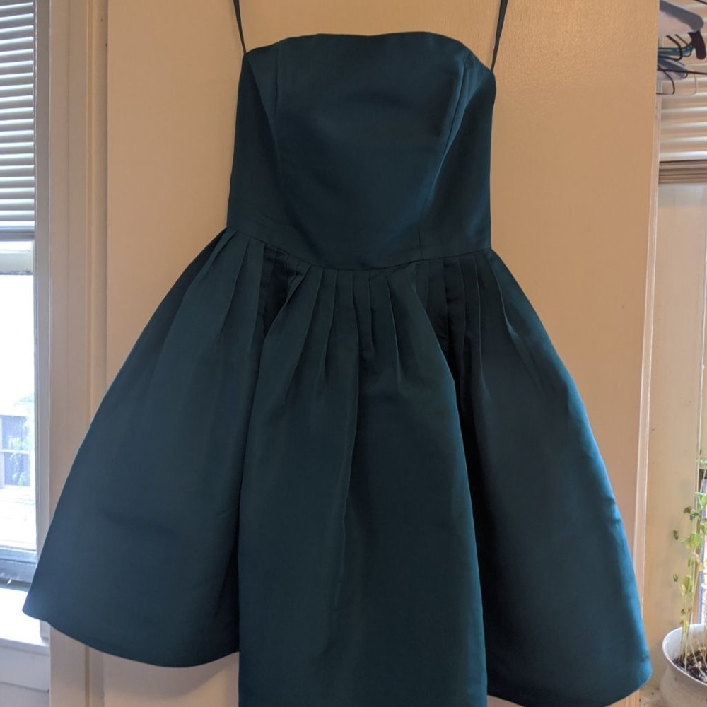 Chloe & Reese Sweetheart Silk Party Dress